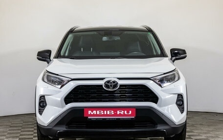 Toyota RAV4, 2021 год, 3 899 000 рублей, 2 фотография