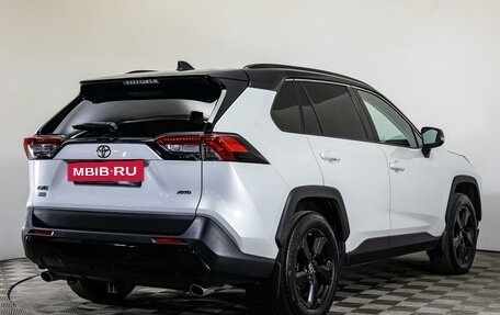 Toyota RAV4, 2021 год, 3 899 000 рублей, 5 фотография