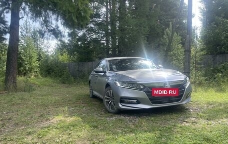 Honda Accord IX рестайлинг, 2020 год, 2 850 000 рублей, 2 фотография