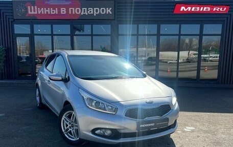 KIA cee'd III, 2012 год, 1 098 000 рублей, 1 фотография