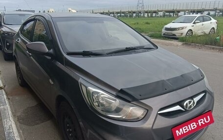 Hyundai Solaris II рестайлинг, 2013 год, 850 000 рублей, 3 фотография