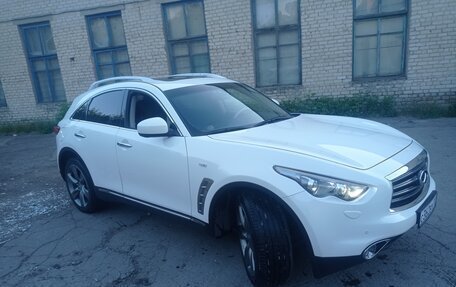 Infiniti FX II, 2012 год, 2 200 000 рублей, 2 фотография