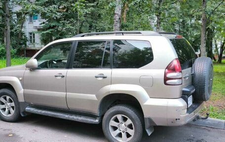 Toyota Land Cruiser Prado 120 рестайлинг, 2004 год, 1 720 000 рублей, 3 фотография