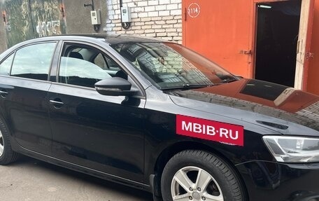 Volkswagen Jetta VI, 2012 год, 970 000 рублей, 3 фотография