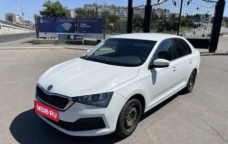 Skoda Rapid II, 2020 год, 1 450 000 рублей, 2 фотография