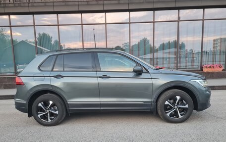 Volkswagen Tiguan II, 2021 год, 2 750 000 рублей, 5 фотография