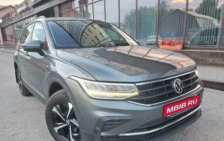 Volkswagen Tiguan II, 2021 год, 2 750 000 рублей, 4 фотография