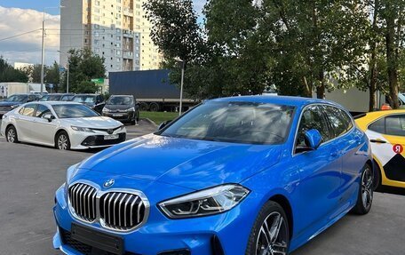 BMW 1 серия, 2021 год, 2 750 000 рублей, 2 фотография