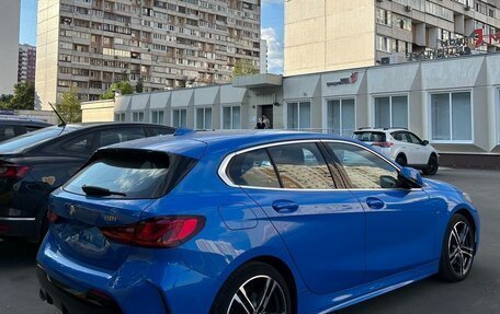 BMW 1 серия, 2021 год, 2 750 000 рублей, 3 фотография