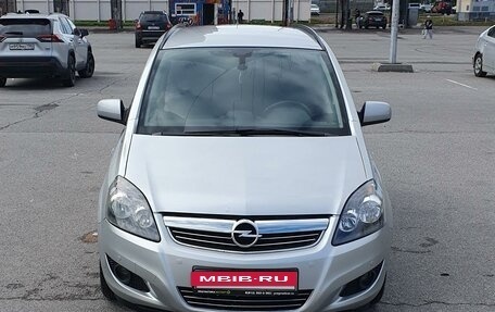 Opel Zafira B, 2012 год, 860 000 рублей, 3 фотография