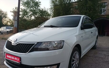 Skoda Rapid I, 2016 год, 800 000 рублей, 3 фотография