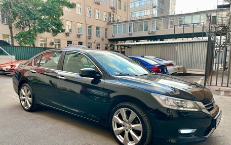 Honda Accord IX рестайлинг, 2013 год, 2 070 000 рублей, 2 фотография