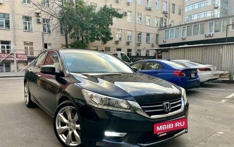 Honda Accord IX рестайлинг, 2013 год, 2 070 000 рублей, 5 фотография