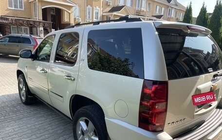 Chevrolet Tahoe III, 2013 год, 2 600 000 рублей, 4 фотография