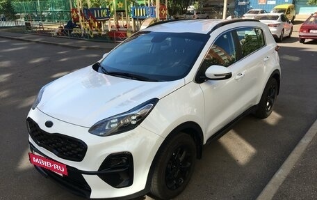 KIA Sportage IV рестайлинг, 2021 год, 2 750 000 рублей, 2 фотография