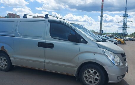 Hyundai Grand Starex Grand Starex I рестайлинг 2, 2009 год, 850 000 рублей, 2 фотография