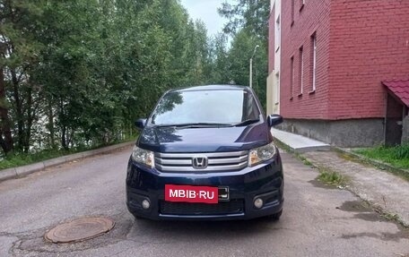 Honda Freed I, 2010 год, 1 150 000 рублей, 2 фотография