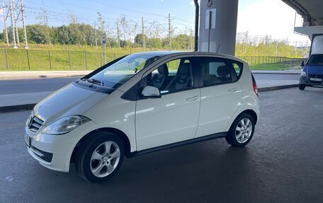 Mercedes-Benz A-Класс, 2011 год, 750 000 рублей, 2 фотография