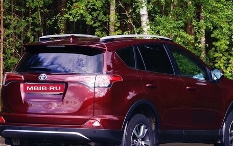 Toyota RAV4, 2017 год, 2 710 000 рублей, 6 фотография