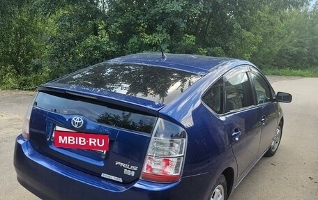 Toyota Prius, 2004 год, 570 000 рублей, 3 фотография