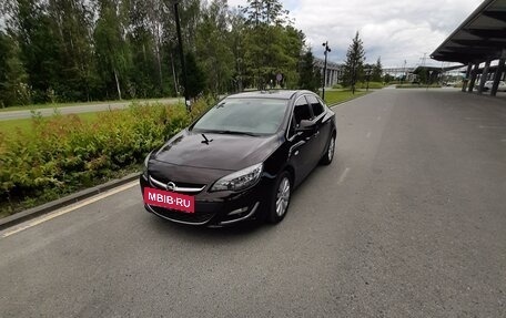 Opel Astra J, 2013 год, 1 200 000 рублей, 2 фотография