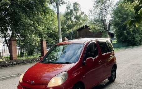 Toyota FunCargo, 2000 год, 450 000 рублей, 2 фотография