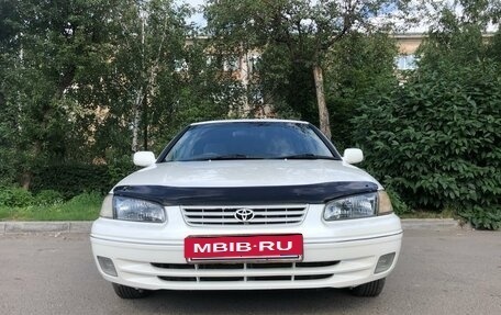 Toyota Camry, 1999 год, 699 000 рублей, 3 фотография