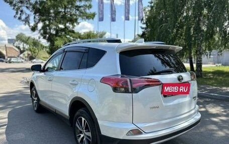 Toyota RAV4, 2016 год, 2 790 000 рублей, 4 фотография