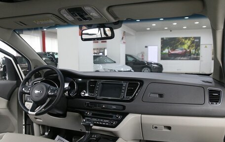 KIA Carnival III, 2016 год, 2 549 000 рублей, 4 фотография