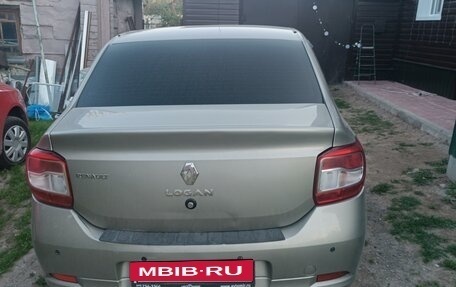 Renault Logan II, 2015 год, 650 000 рублей, 2 фотография