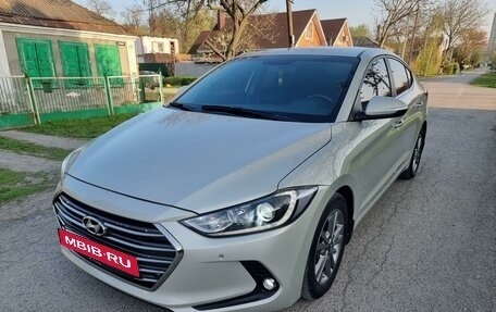 Hyundai Elantra VI рестайлинг, 2018 год, 1 640 000 рублей, 5 фотография