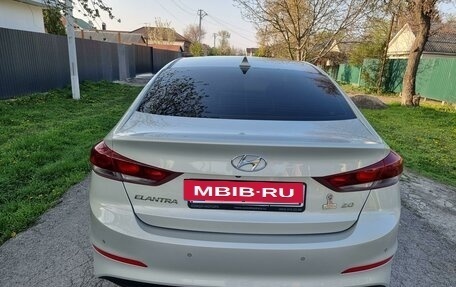 Hyundai Elantra VI рестайлинг, 2018 год, 1 640 000 рублей, 6 фотография