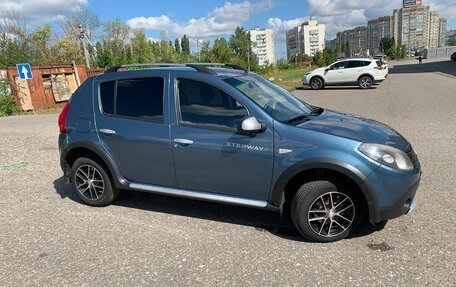 Renault Sandero I, 2013 год, 800 000 рублей, 1 фотография