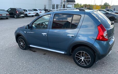 Renault Sandero I, 2013 год, 800 000 рублей, 3 фотография