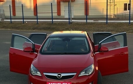 Opel Astra J, 2010 год, 970 000 рублей, 2 фотография