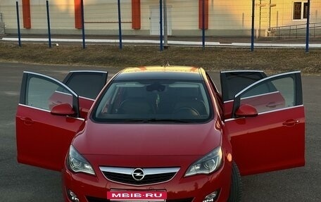 Opel Astra J, 2010 год, 970 000 рублей, 3 фотография