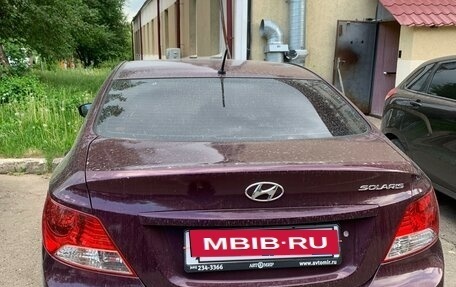 Hyundai Solaris II рестайлинг, 2011 год, 680 000 рублей, 2 фотография