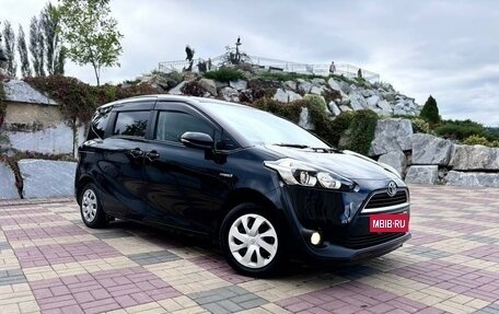 Toyota Sienta II, 2017 год, 1 720 000 рублей, 8 фотография