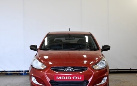 Hyundai Solaris II рестайлинг, 2011 год, 620 000 рублей, 3 фотография