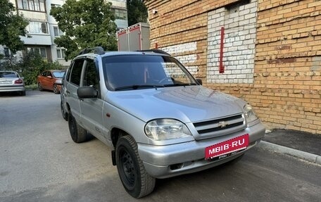 Chevrolet Niva I рестайлинг, 2004 год, 255 000 рублей, 2 фотография