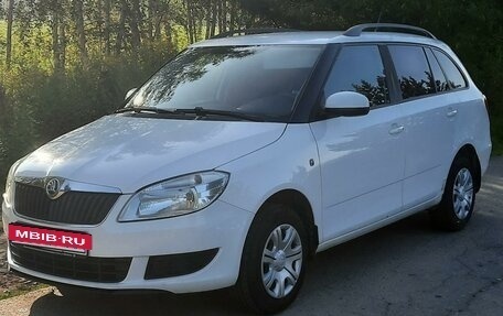 Skoda Fabia II, 2013 год, 777 777 рублей, 2 фотография