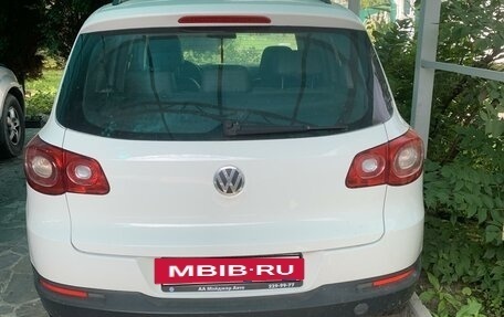 Volkswagen Tiguan I, 2009 год, 900 000 рублей, 2 фотография