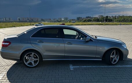 Mercedes-Benz E-Класс, 2010 год, 1 700 000 рублей, 3 фотография