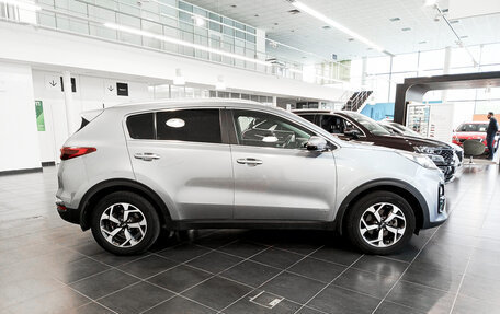 KIA Sportage IV рестайлинг, 2018 год, 2 350 000 рублей, 4 фотография