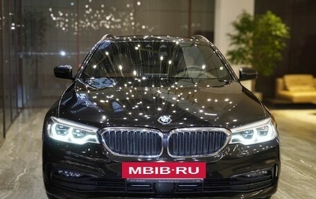 BMW 5 серия, 2019 год, 4 870 000 рублей, 2 фотография