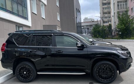 Toyota Land Cruiser Prado 150 рестайлинг 2, 2019 год, 6 050 000 рублей, 3 фотография