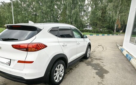 Hyundai Tucson III, 2018 год, 2 180 000 рублей, 2 фотография