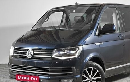 Volkswagen Multivan T6 рестайлинг, 2018 год, 3 880 000 рублей, 4 фотография