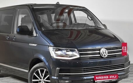 Volkswagen Multivan T6 рестайлинг, 2018 год, 3 880 000 рублей, 3 фотография