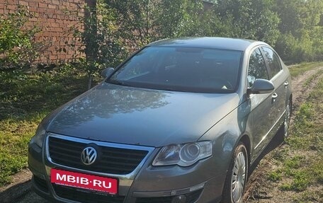 Volkswagen Passat B6, 2006 год, 650 000 рублей, 2 фотография